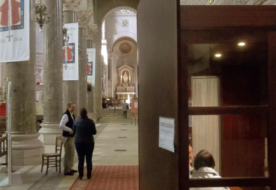 Offrir une messe à la Basilique Saint-Martin de Tours